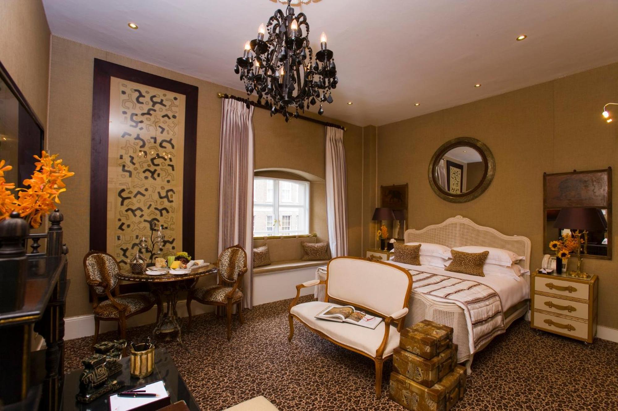 The Chesterfield Mayfair London Exterior photo