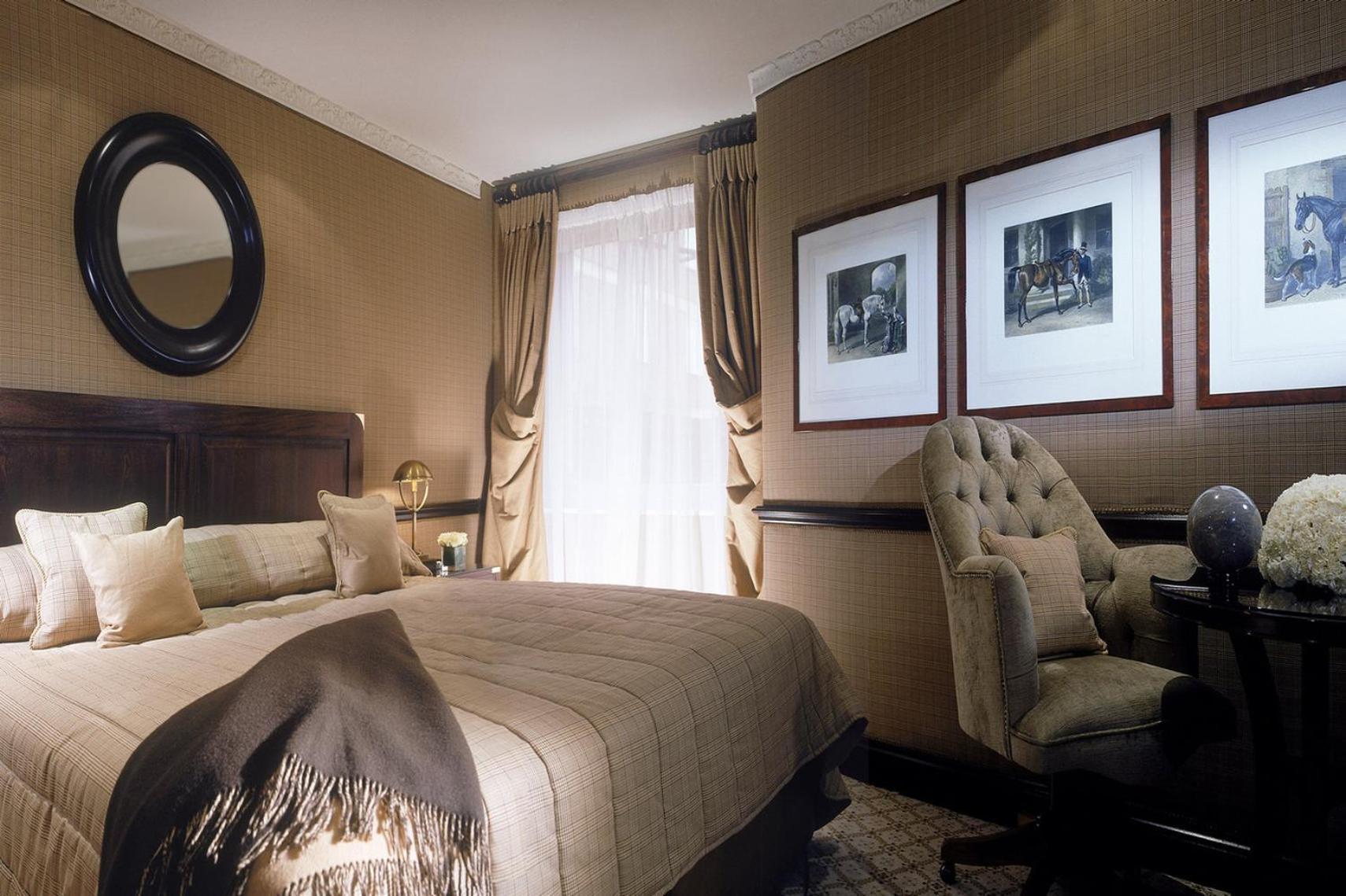 The Chesterfield Mayfair London Exterior photo