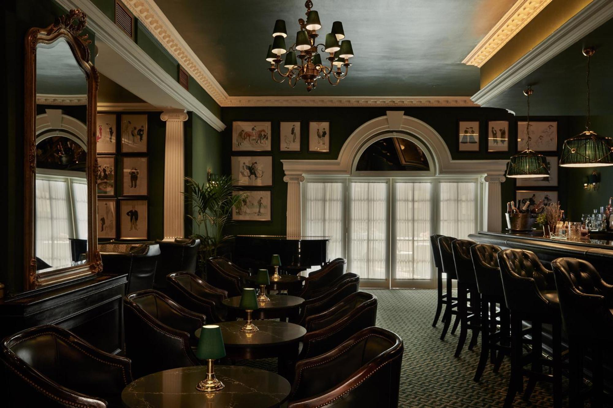 The Chesterfield Mayfair London Exterior photo