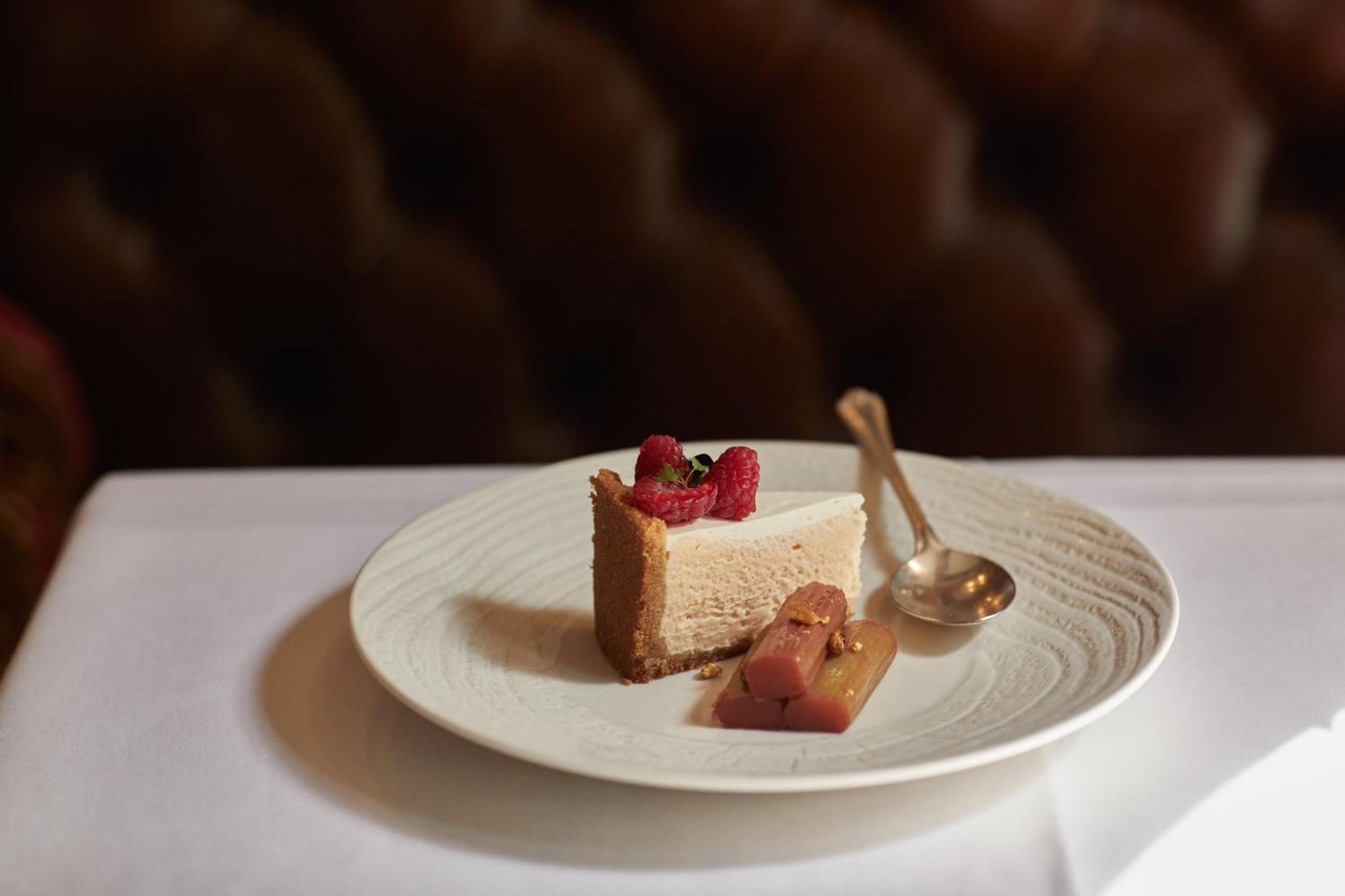 The Chesterfield Mayfair London Exterior photo